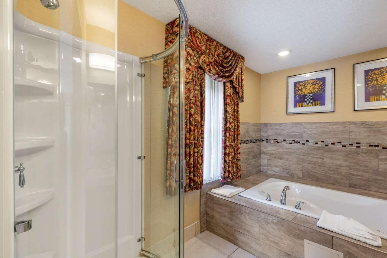 Comfort - Boston Rockland